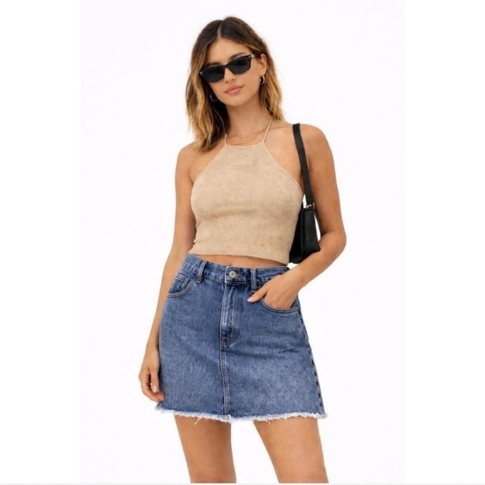 Zara Blue Denim Mini Skirt Raw Hem‎ High Waisted Medium Wash Size 28/M